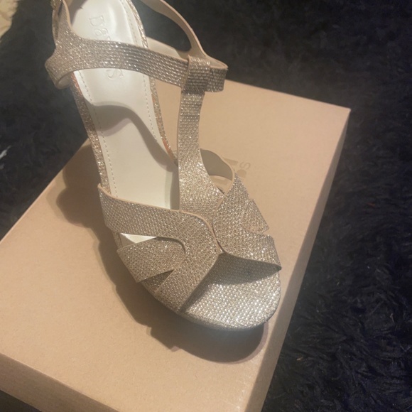 High heels - Picture 2 of 3